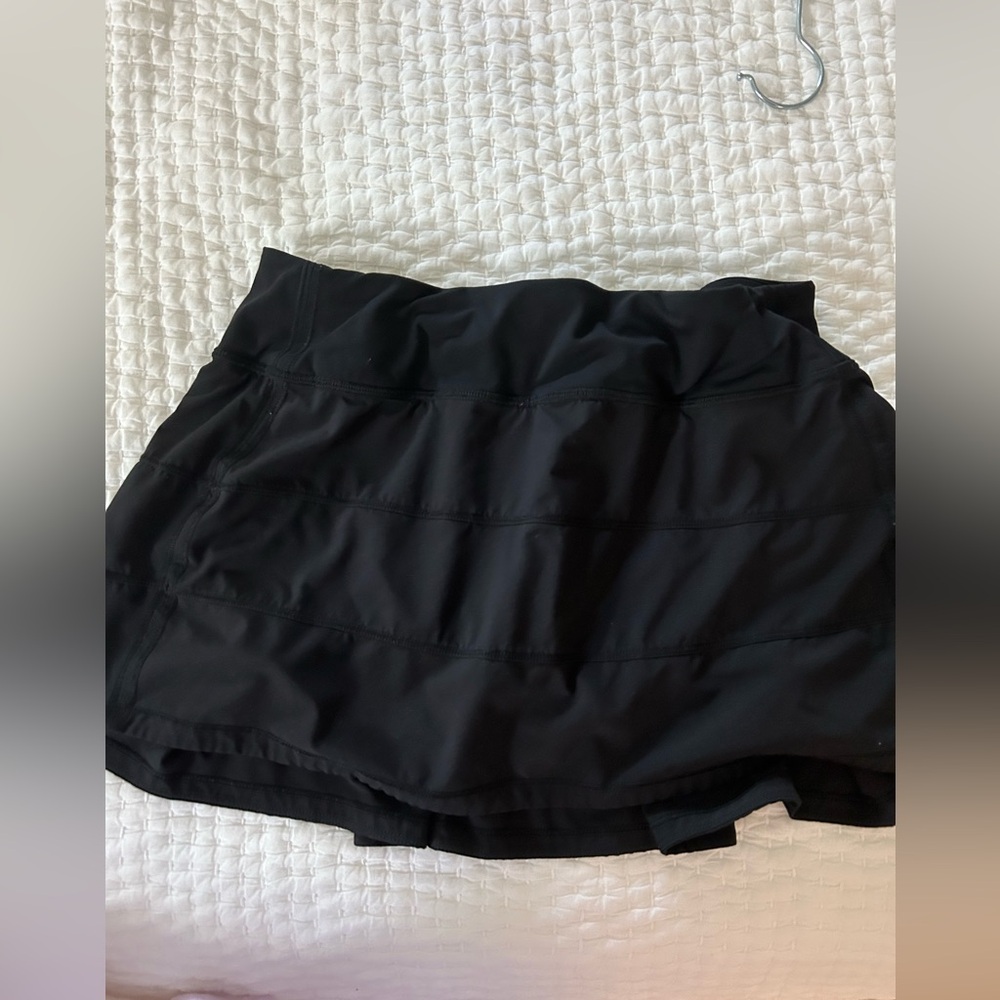 Black Lululemon Skirt size 6